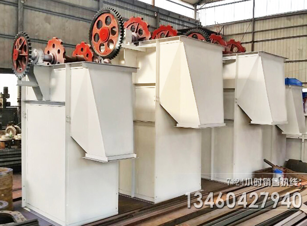 闆鏈鬥式提升機圖片