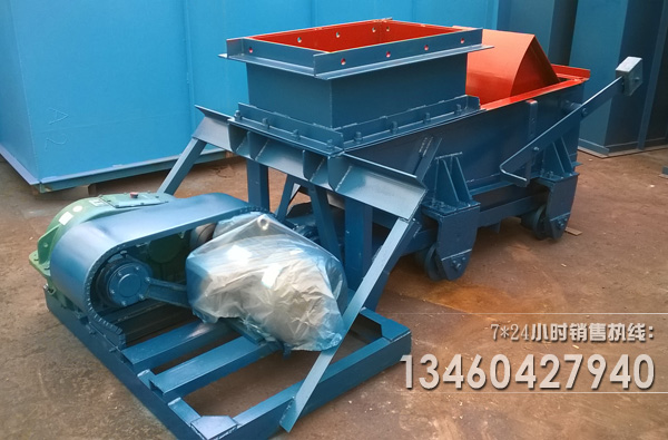 往複式給料機圖片