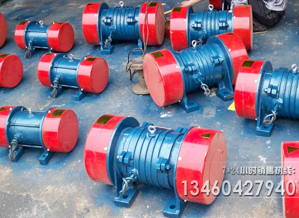 卧式振動電機圖片