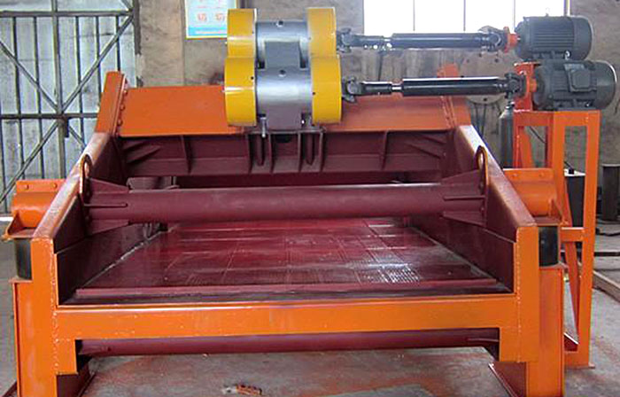 激振器式尾礦幹排篩