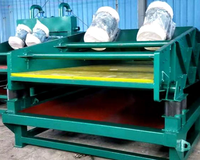 篩煤用的振動篩形式很多，我爲直線或圓型遠動軌迹