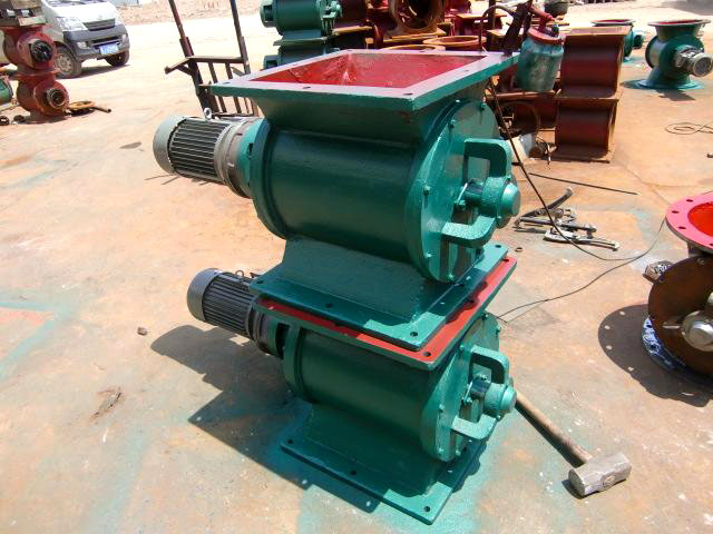 剛性葉輪給料機300×300,400×400型号結構及處理能力