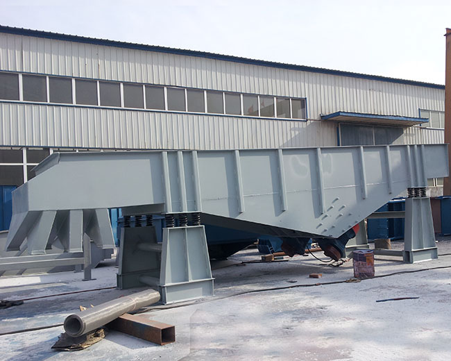 新鄉生産标準振動篩哪家好，價格優惠!