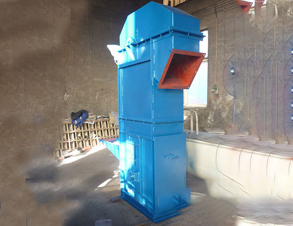 鬥式小型提升機是大多數廠家選擇的提升設備