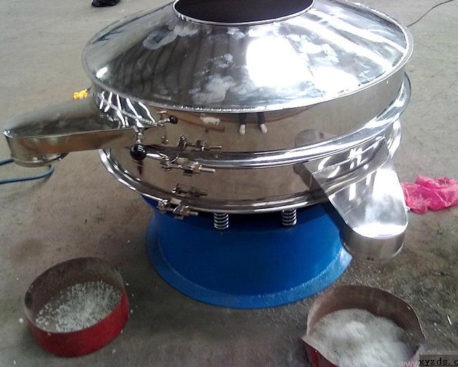 圓盤式振動篩篩分物料将運行軌迹