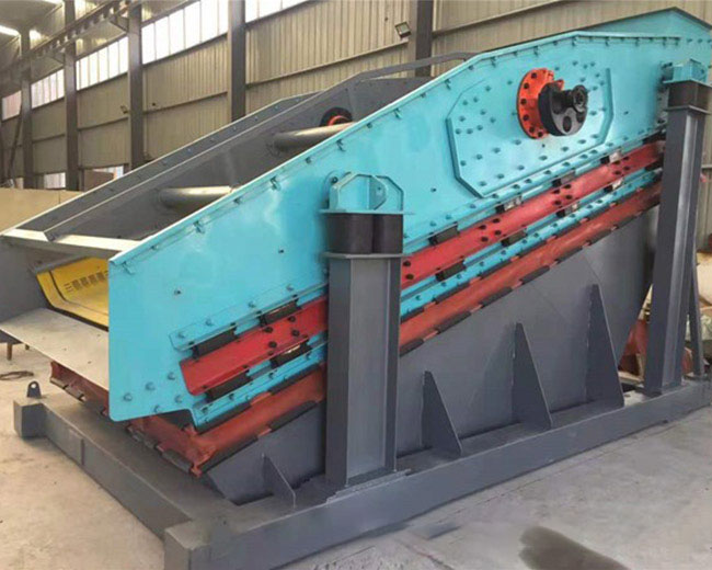 水分高，有粘附物料使用使用弛張振動篩