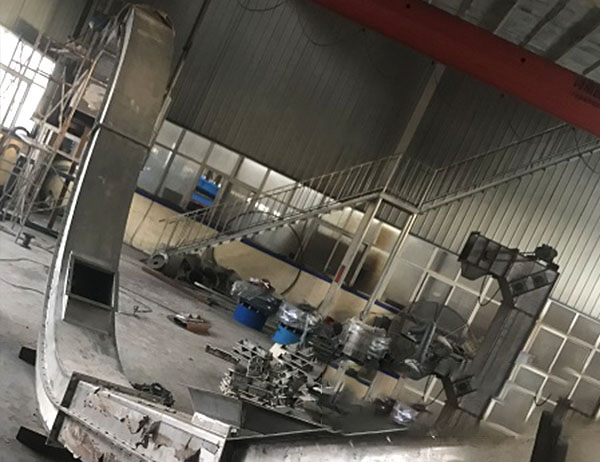 fu刮闆輸送機選型結構參數圖