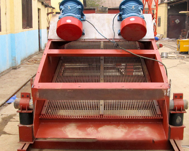 石料振動篩投料量和篩闆的使用負荷