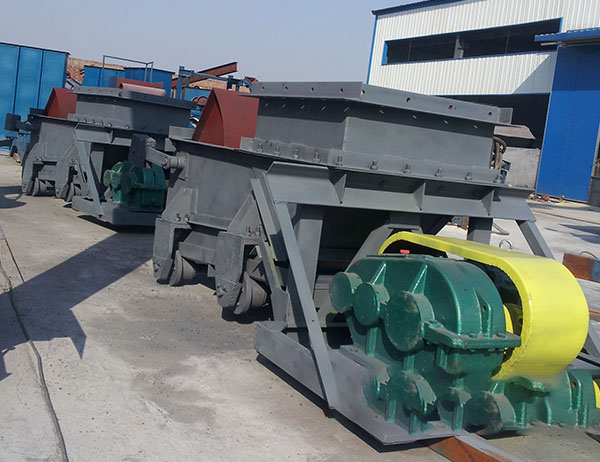 往複式、振動式、闆式喂料喂料機械對比比較