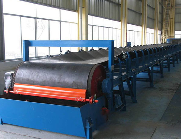 什麽情況下使用螺旋輸送機或者皮帶輸送機