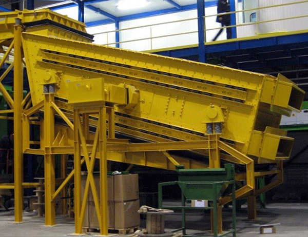 易産生靜電物料使用什麽清網方式效果好！