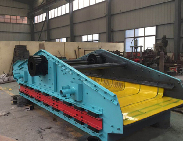 微粉機的振動篩構造改進二重複振微粉篩