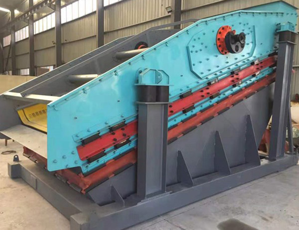 耐火骨料使用方搖篩效果好還是複振微粉篩好！