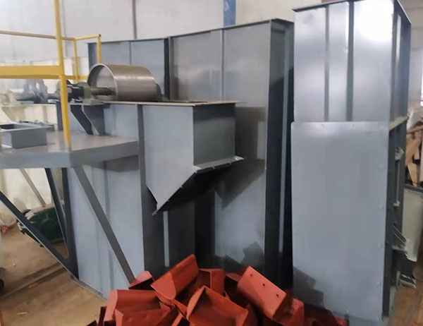 td160鬥式提升機