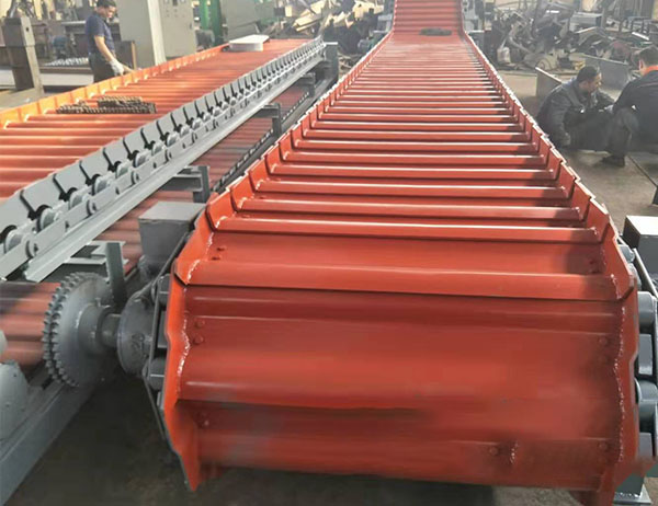 闆式鏈條輸送機
