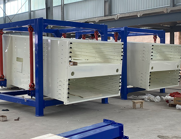 矽砂方形搖擺篩處理量大精度可達95%以上