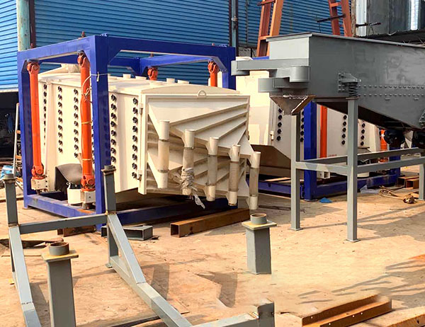 直線搖擺篩是一種錯誤叫法，應該叫回轉搖擺篩