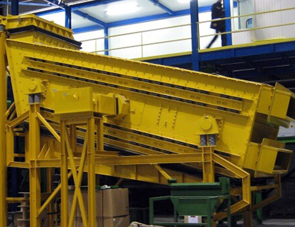 中砂篩沙機是指中等級别的篩沙機使用弛張篩效果好