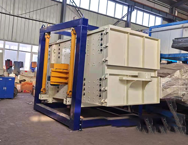 陶粒砂成品篩選用方形<a href='http://m.hbbccgb.cn/sfsx/ybs.html' title='搖擺篩' target='_blank'>搖擺篩</a>成品率更高