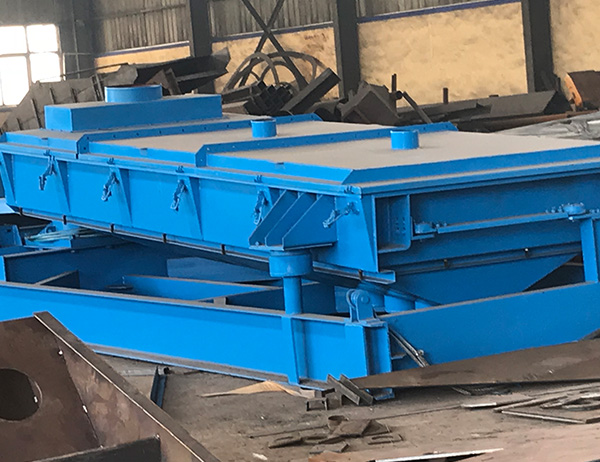 磷铵篩分機選用平面回轉篩分機