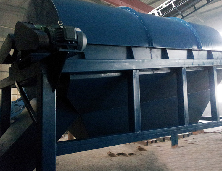 建築垃圾粉碎篩分機一體機使用優勢