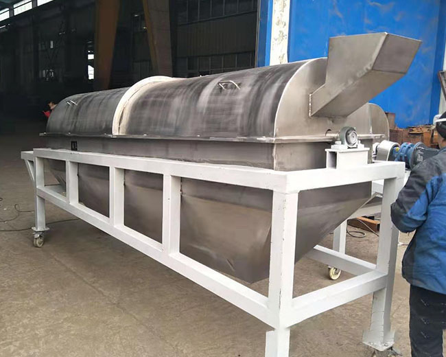 不鏽鋼滾筒篩分機經常應用在食品化工有關的行業