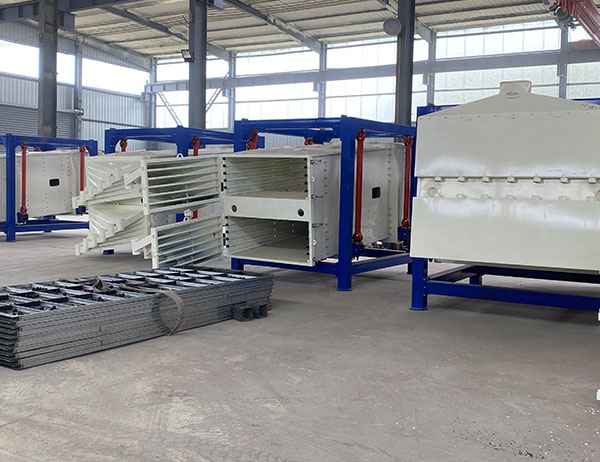 針對客戶對石英闆材砂要求推薦客戶使用方形搖擺篩