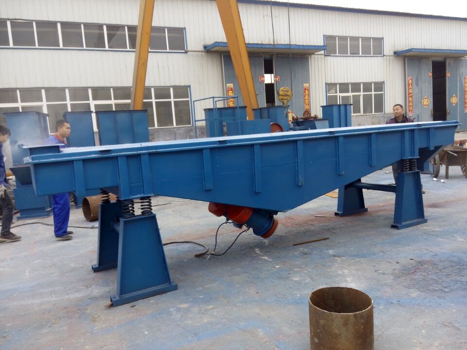 哪個廠家生産的多層直線篩價格便 ？