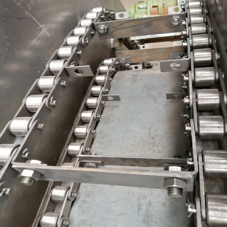 水泥傾斜式上料機鏈條刮闆給料機介紹