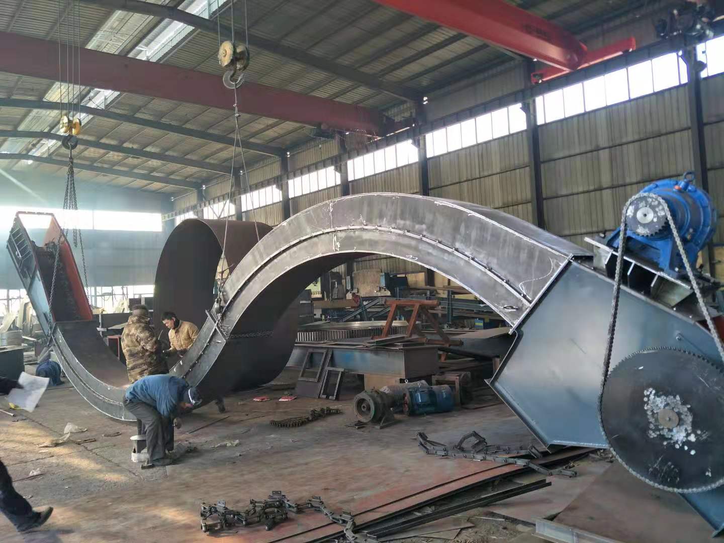 木屑傾斜式提升上料刮闆輸送機效果好