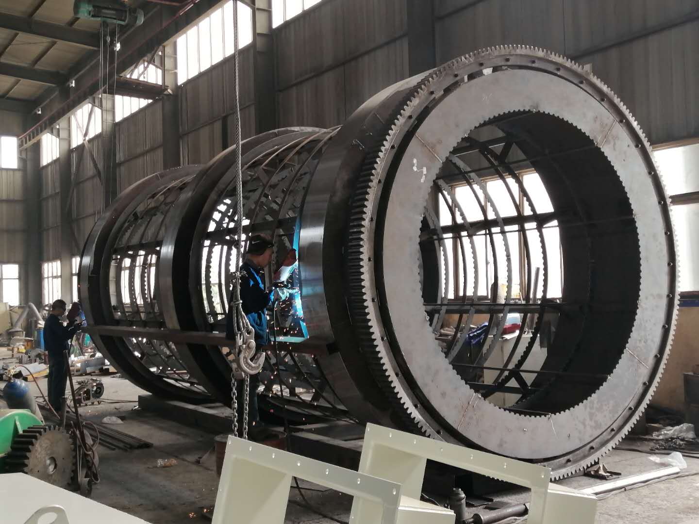 鵝卵石、木屑、垃圾使用滾筒篩分篩石較多