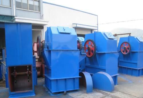 雙闆鏈石子石末垂直提升機介紹