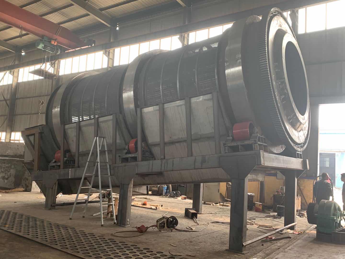 建築垃圾、混凝土廢料專用滾筒篩分機介紹